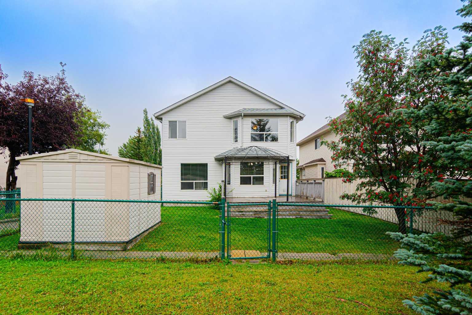 105 Arbour Ridge Park NW