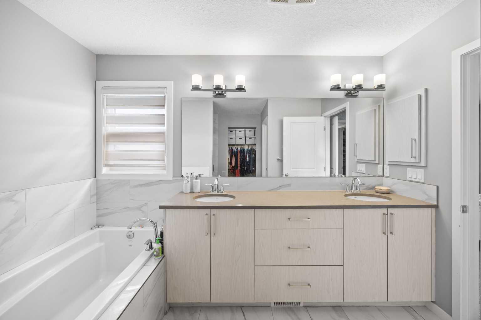 38 Seton Manor SE