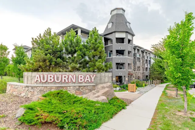 223, 25 Auburn Meadows Avenue SE