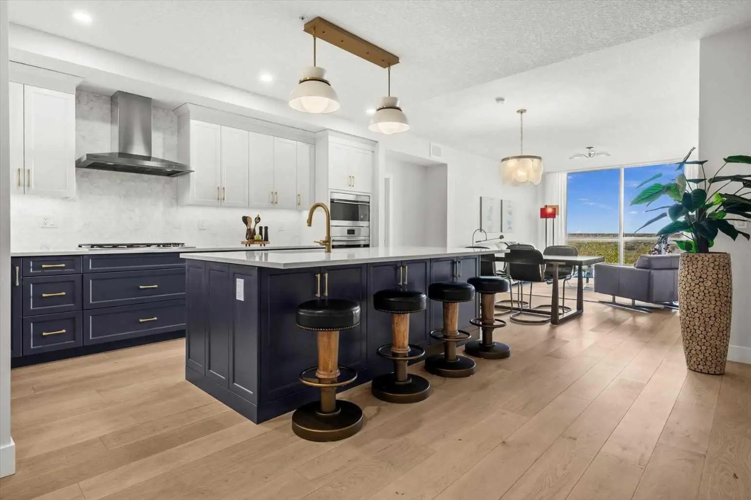 209, 15 Cougar Ridge Landing SW