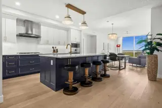 209, 15 Cougar Ridge Landing SW