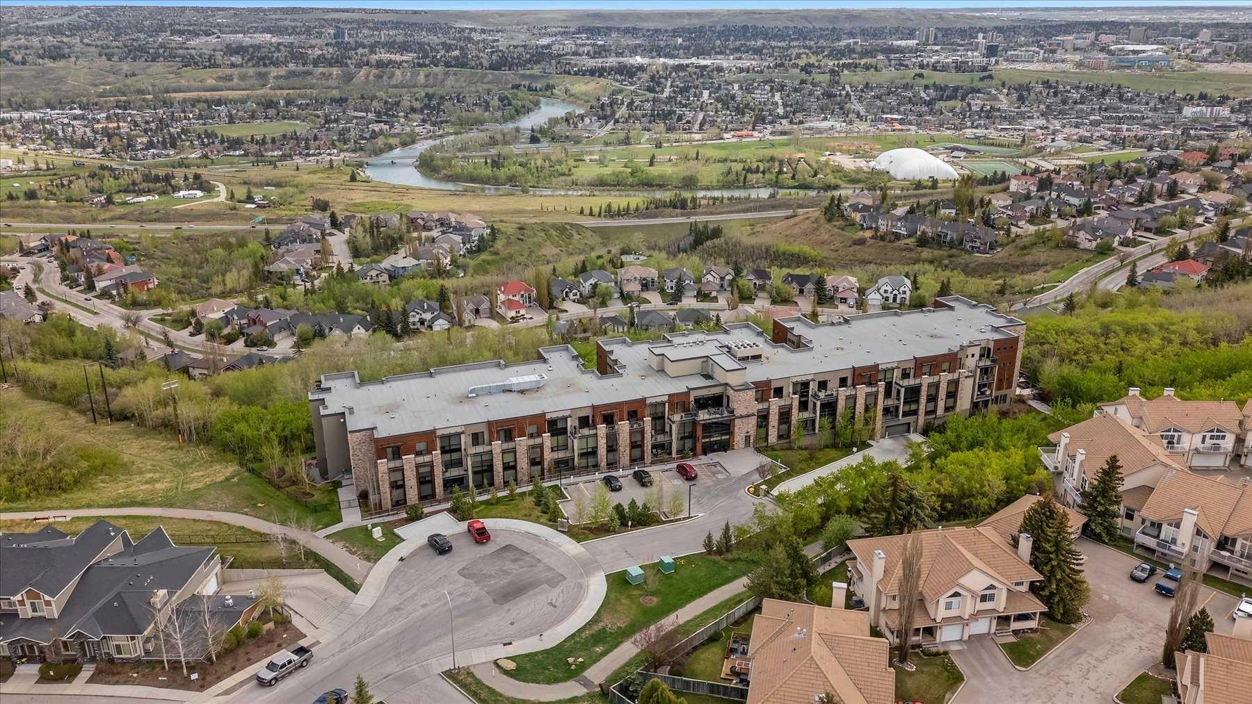 209, 15 Cougar Ridge Landing SW
