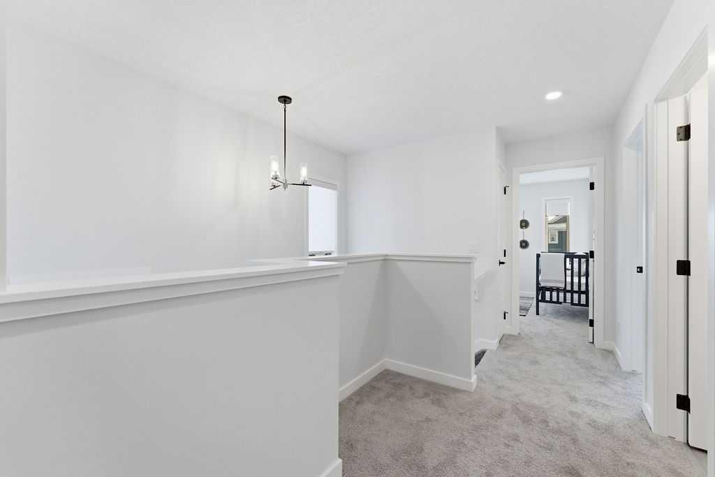 966 Chinook Winds Meadow SW