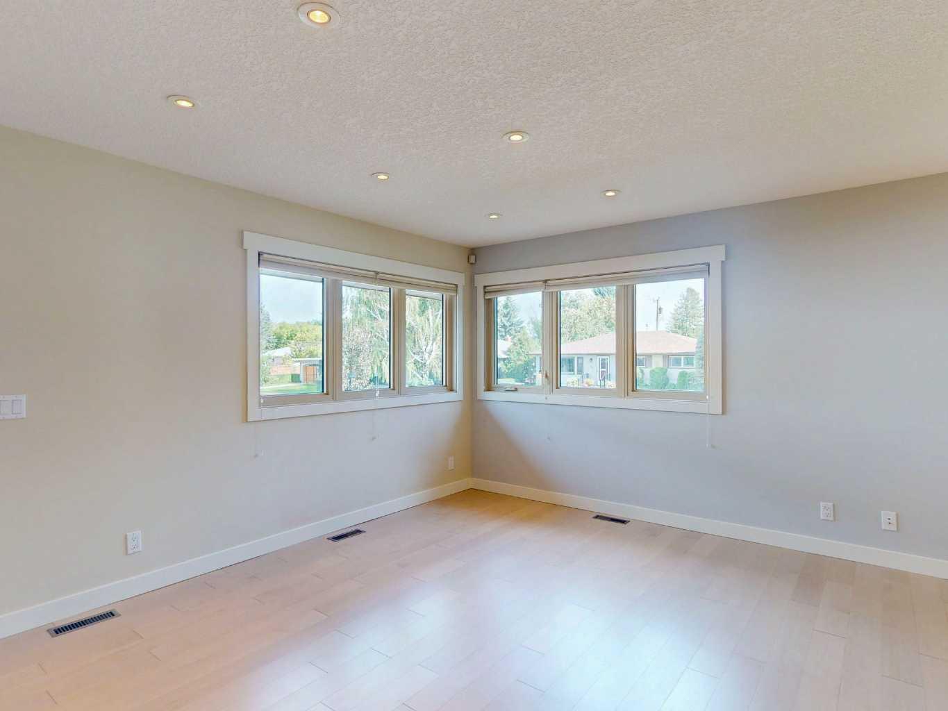 23 Brown Crescent NW