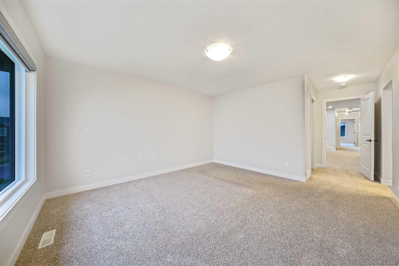 14 Rivercrest Common 