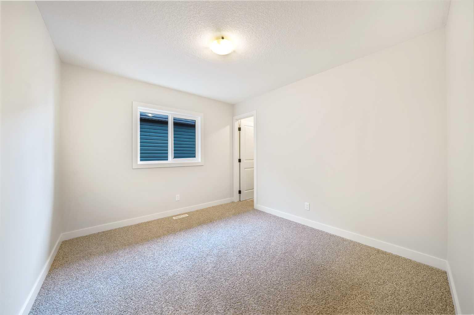 14 Rivercrest Common 