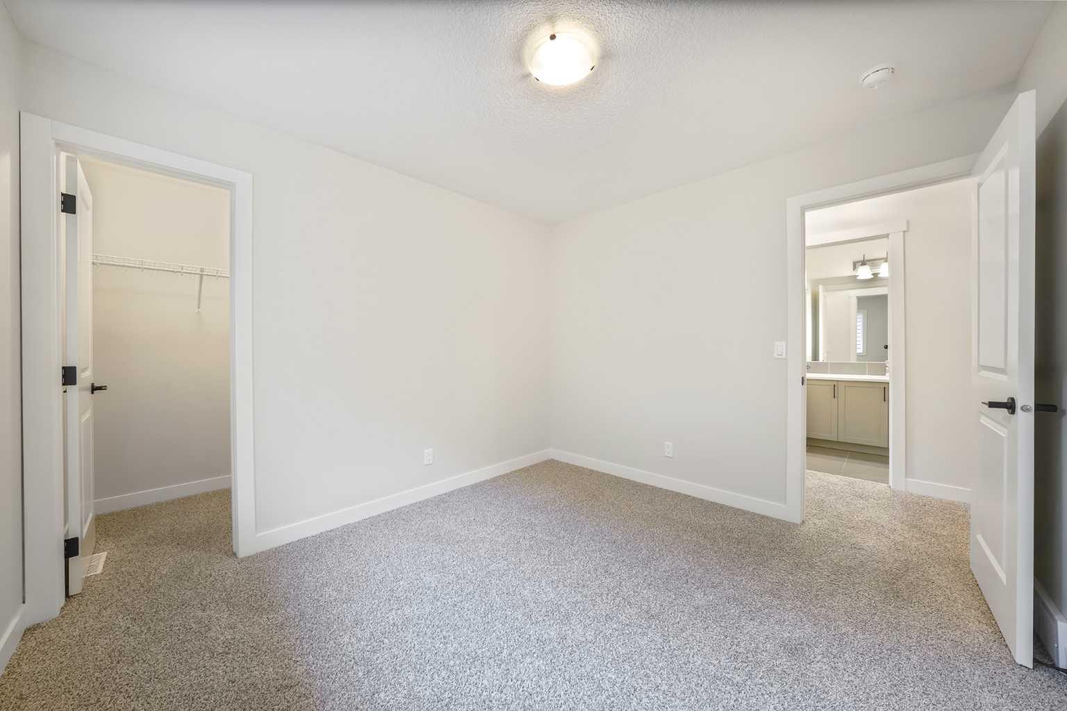 14 Rivercrest Common 