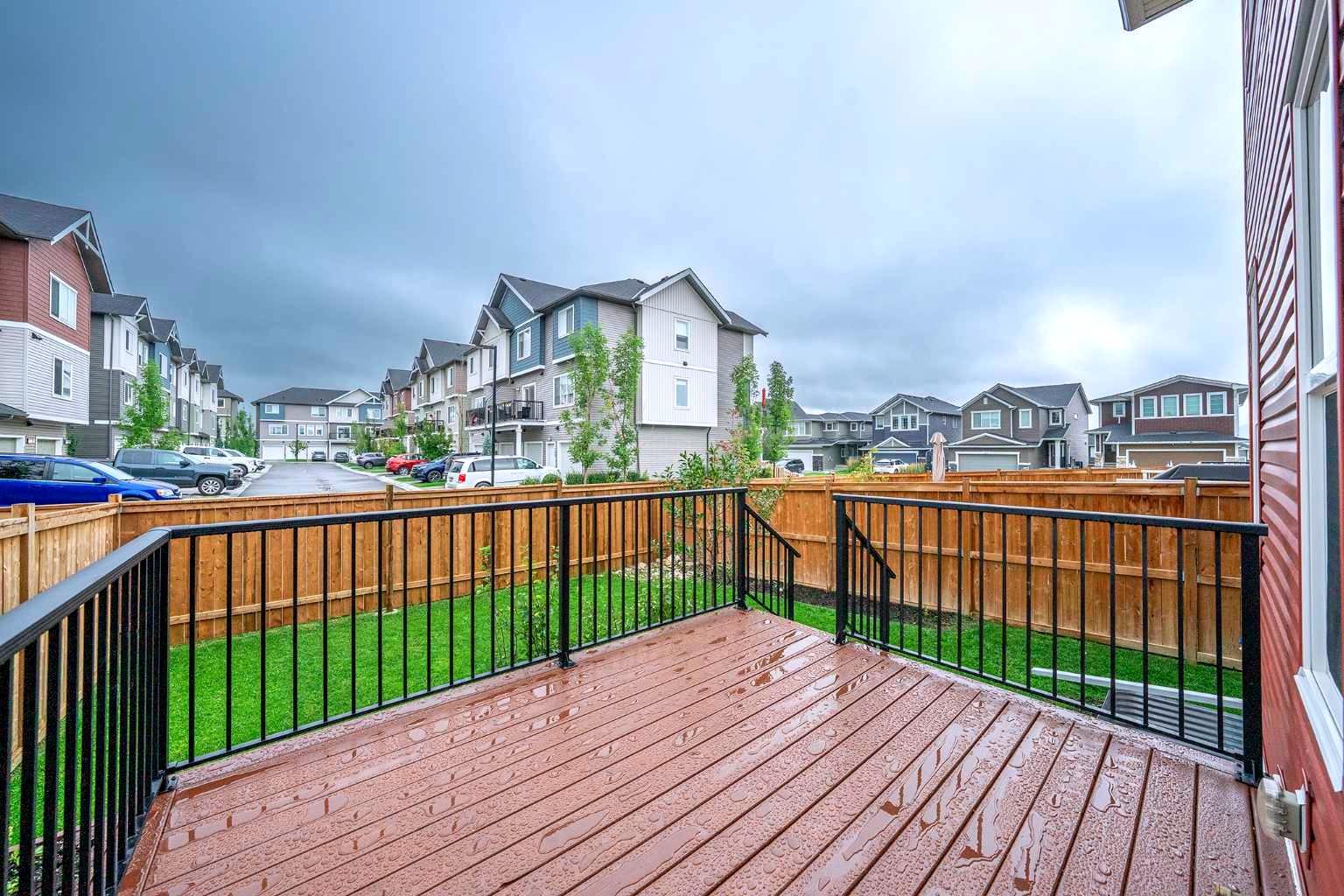 14 Rivercrest Common 