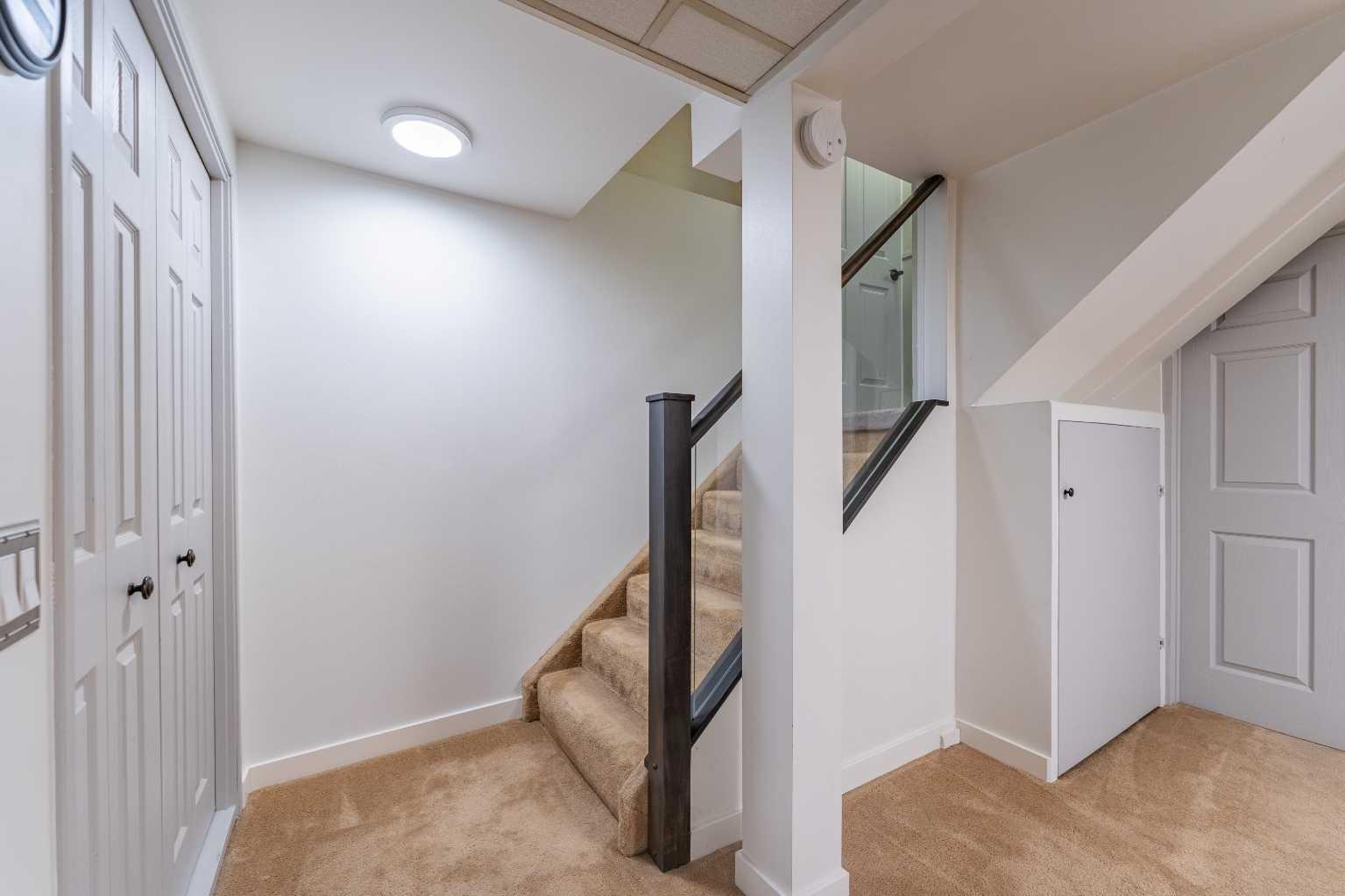 40 Fonda Crescent SE