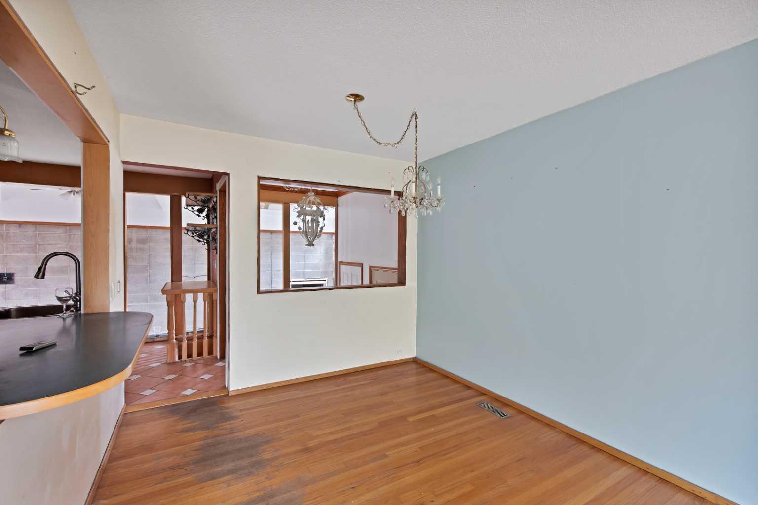 732 Sabrina Road SW
