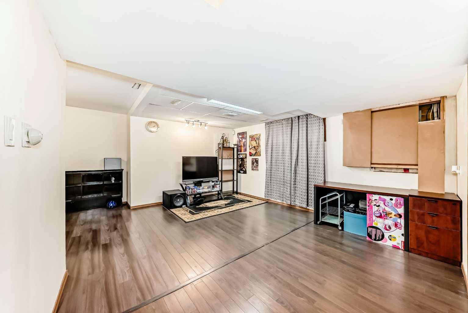 16062 Everstone Road SW