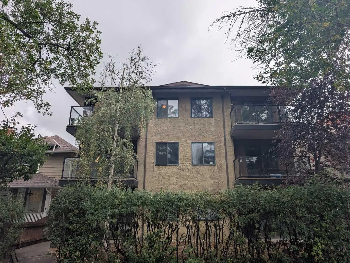101, 917 18 Avenue SW