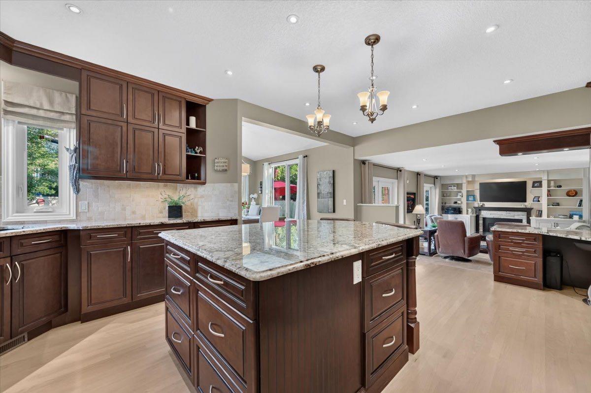 451 Hawkview Manor Circle NW