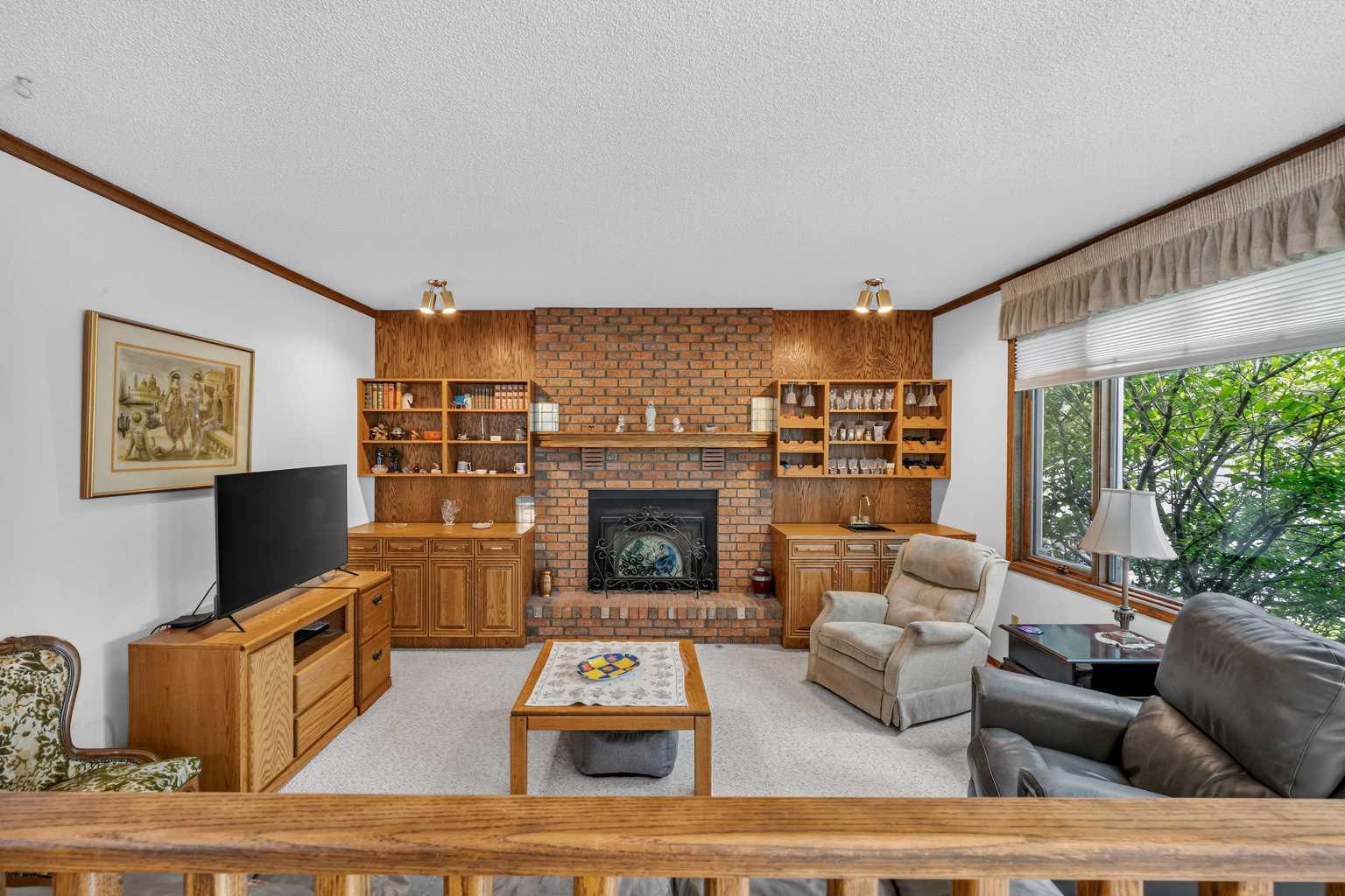 232 Hawkview Manor Circle NW