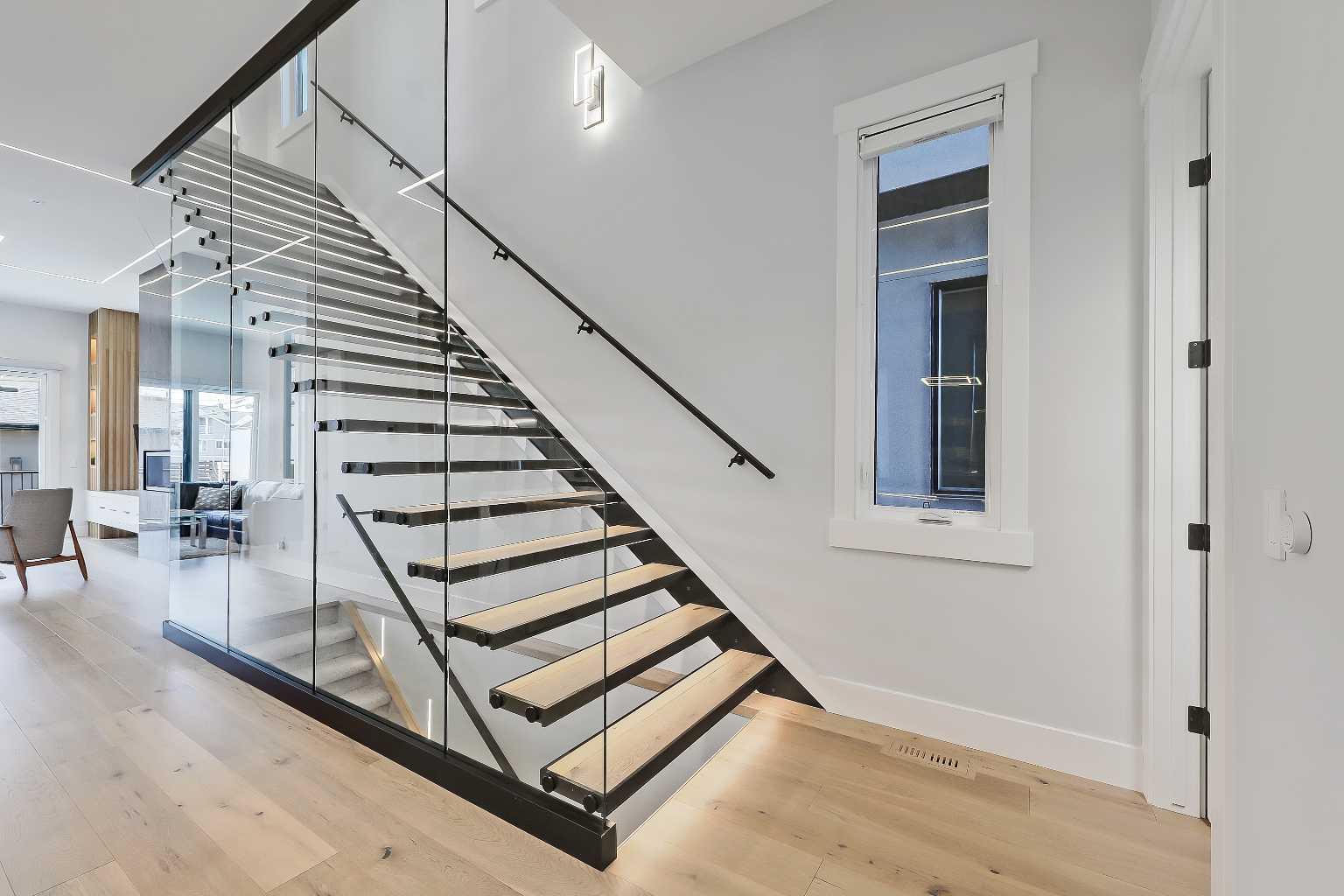 1902 13 Street SW