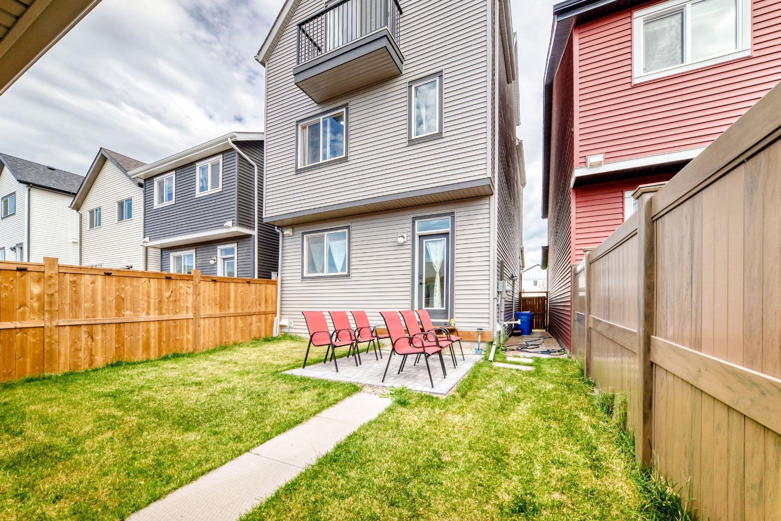 55 Sugarsnap Avenue SE