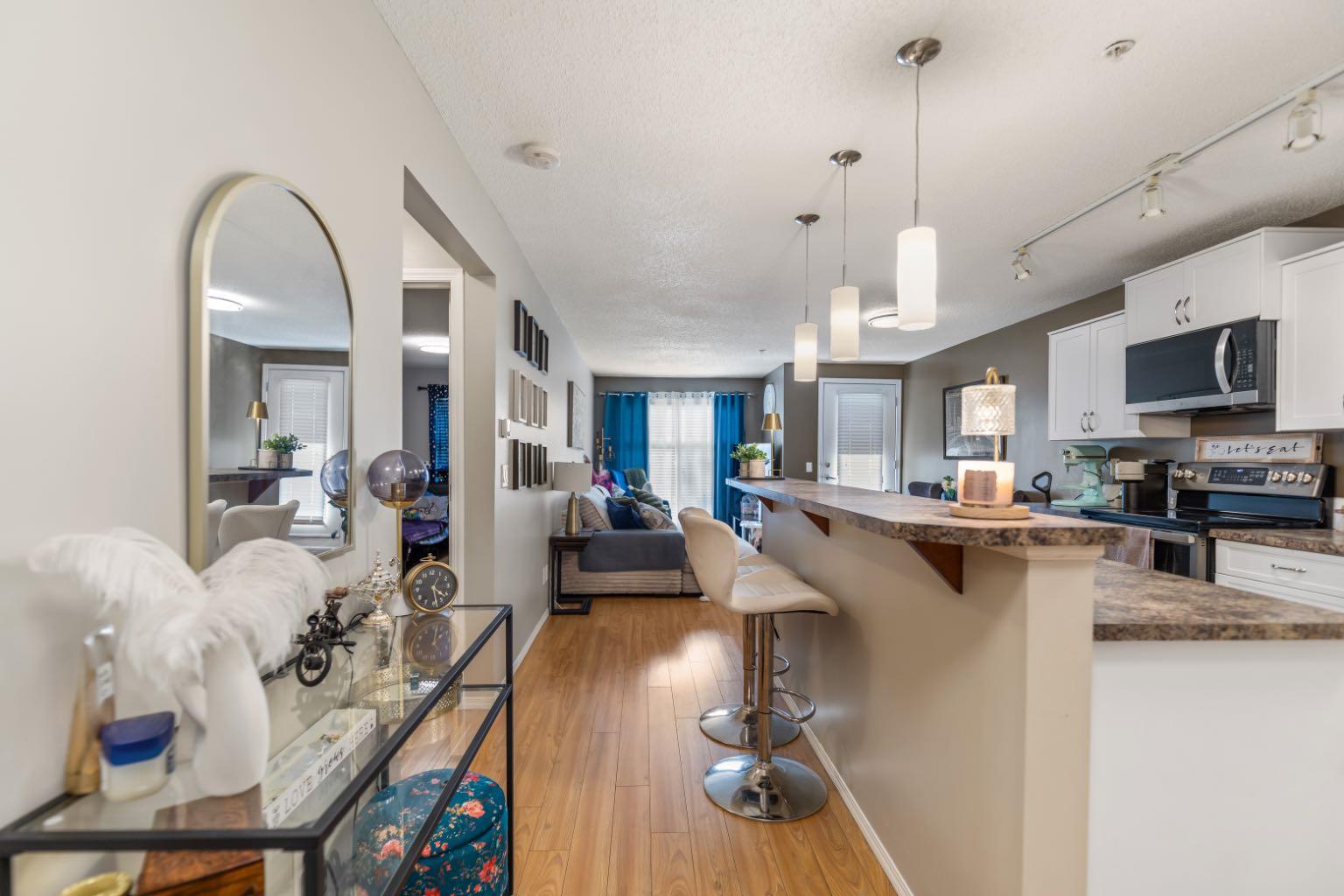 2106, 700 Willowbrook Road NW