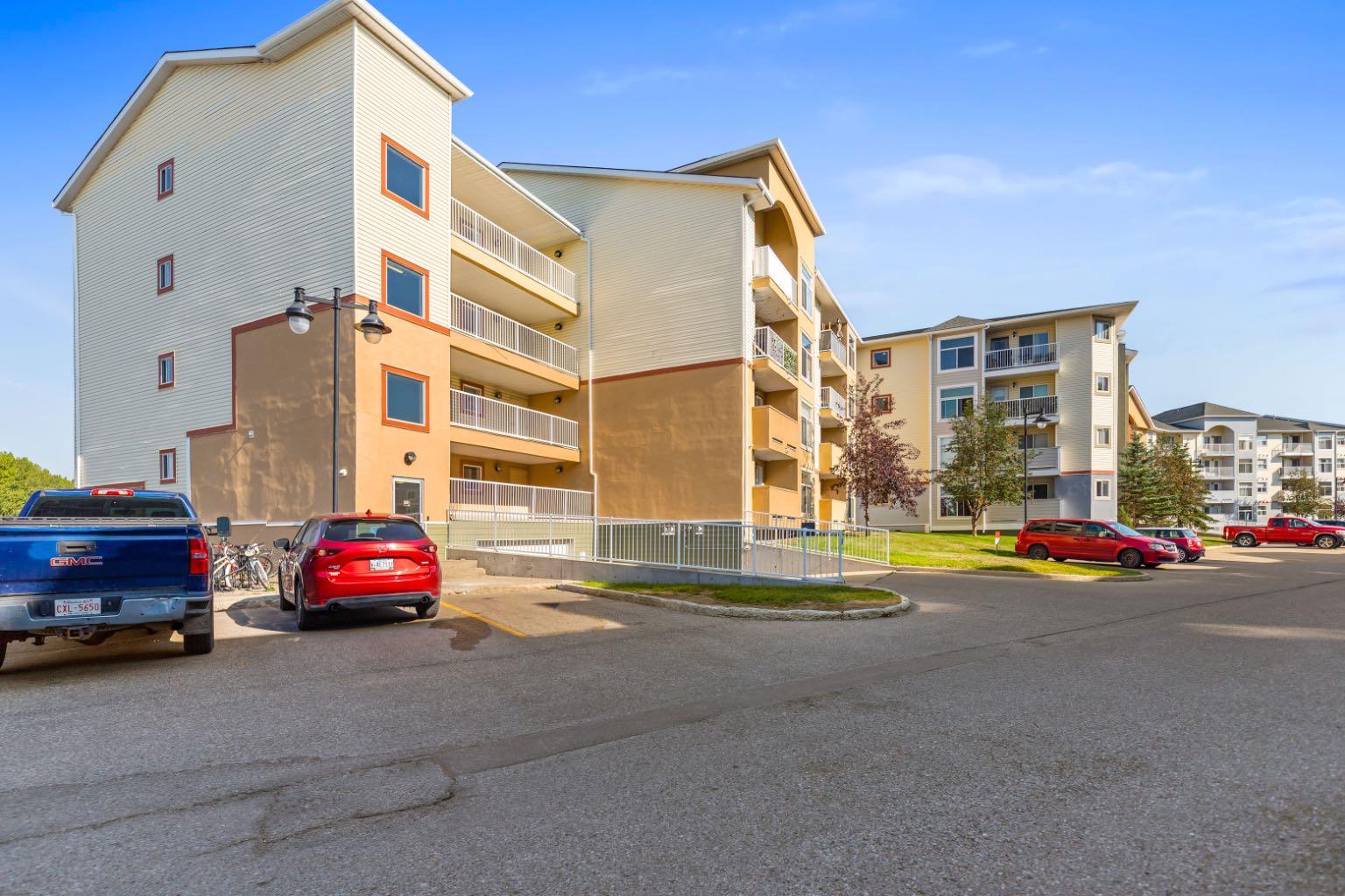 2106, 700 Willowbrook Road NW