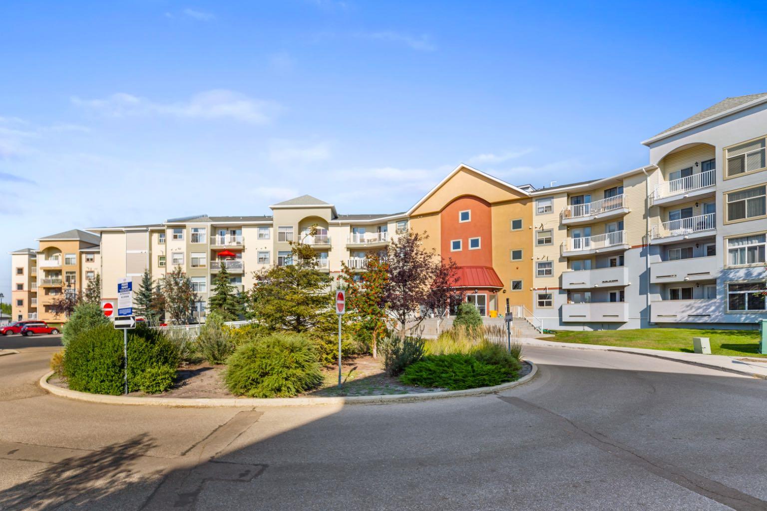 2106, 700 Willowbrook Road NW