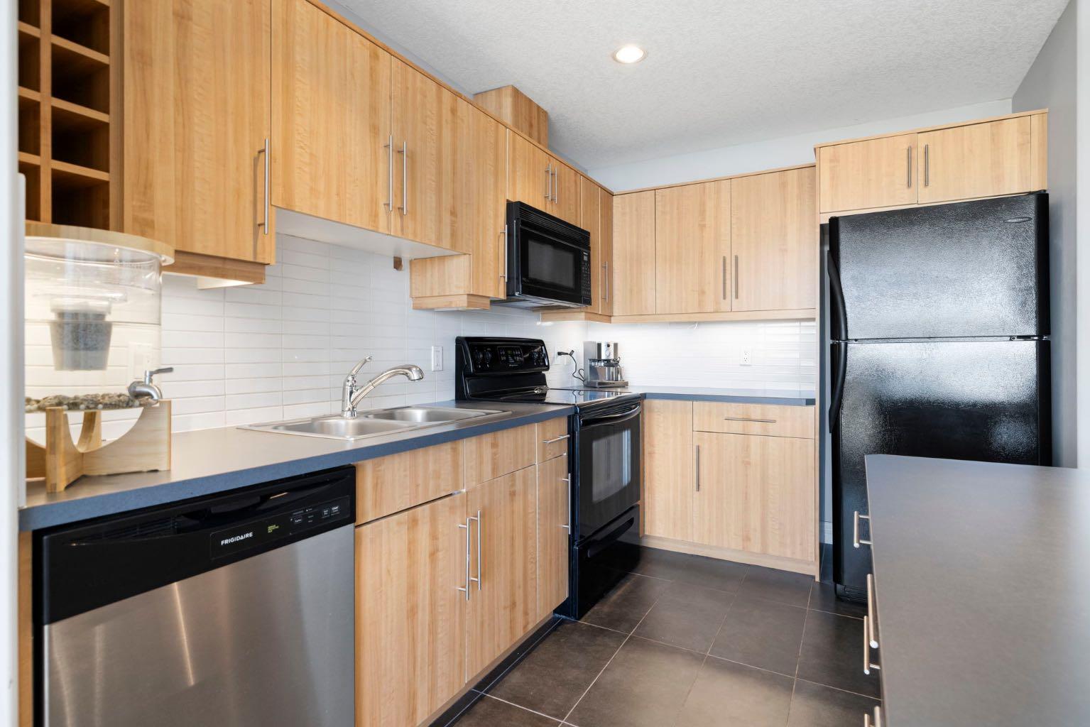 1204, 55 Spruce Place SW
