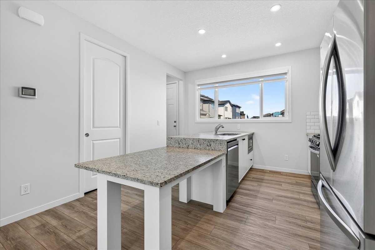 128 Setonstone Manor SE