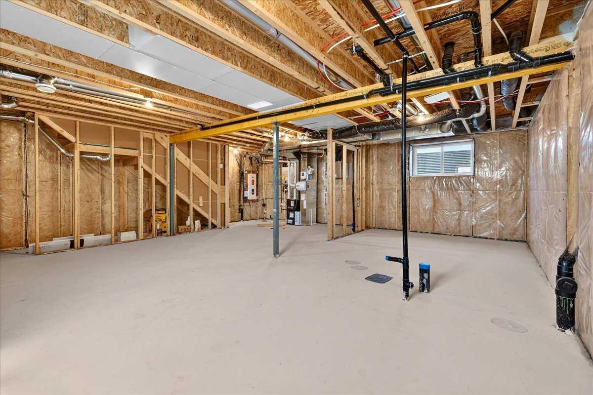 128 Setonstone Manor SE