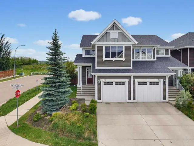 590 River Heights Crescent