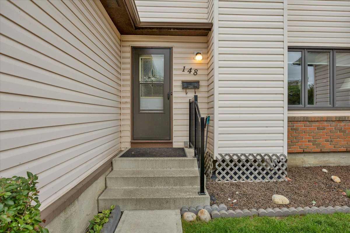 148 Deerview Way SE