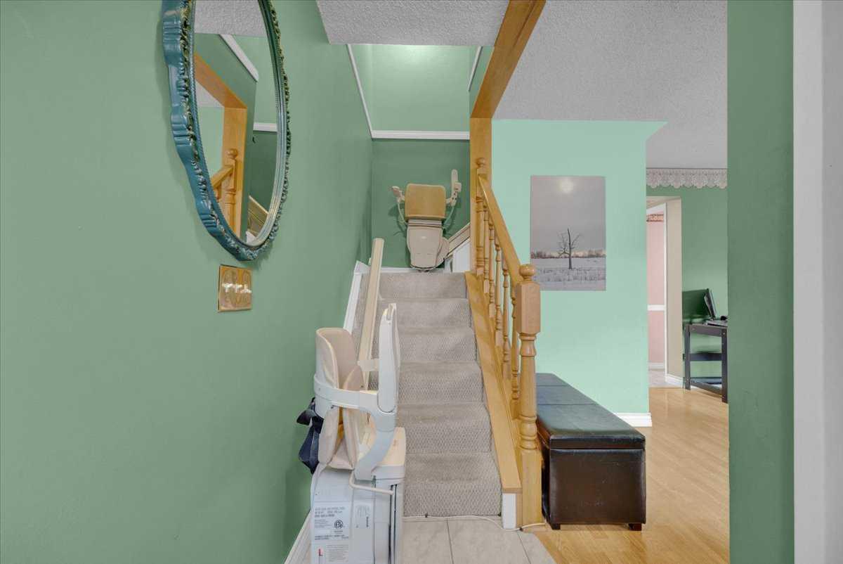 148 Deerview Way SE