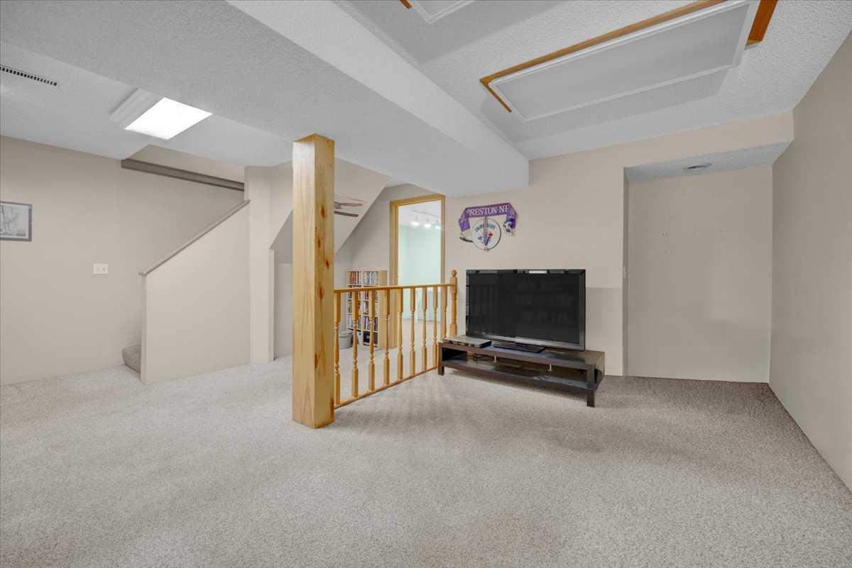 148 Deerview Way SE