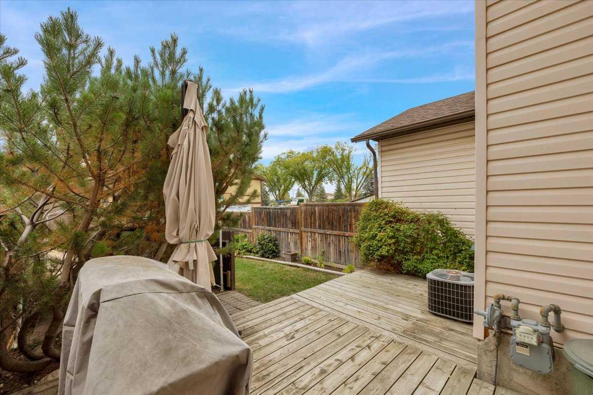 148 Deerview Way SE