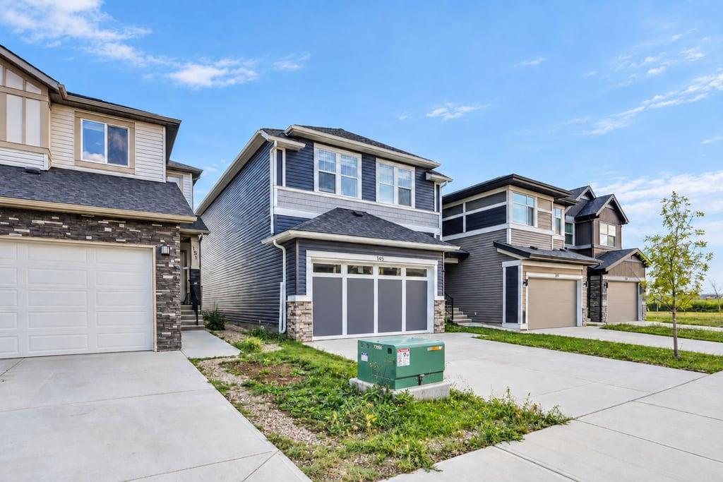 145 Corner Meadows Way NE