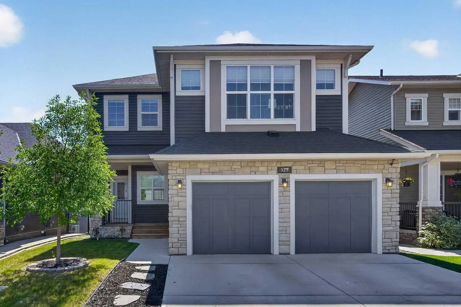 325 Bayside Crescent SW