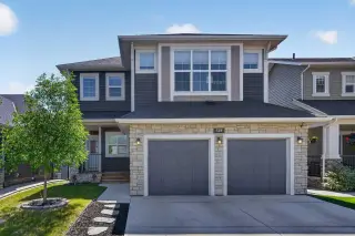 325 Bayside Crescent SW