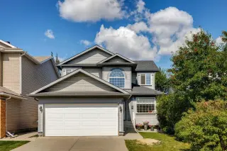 40 Country Hills Bay NW