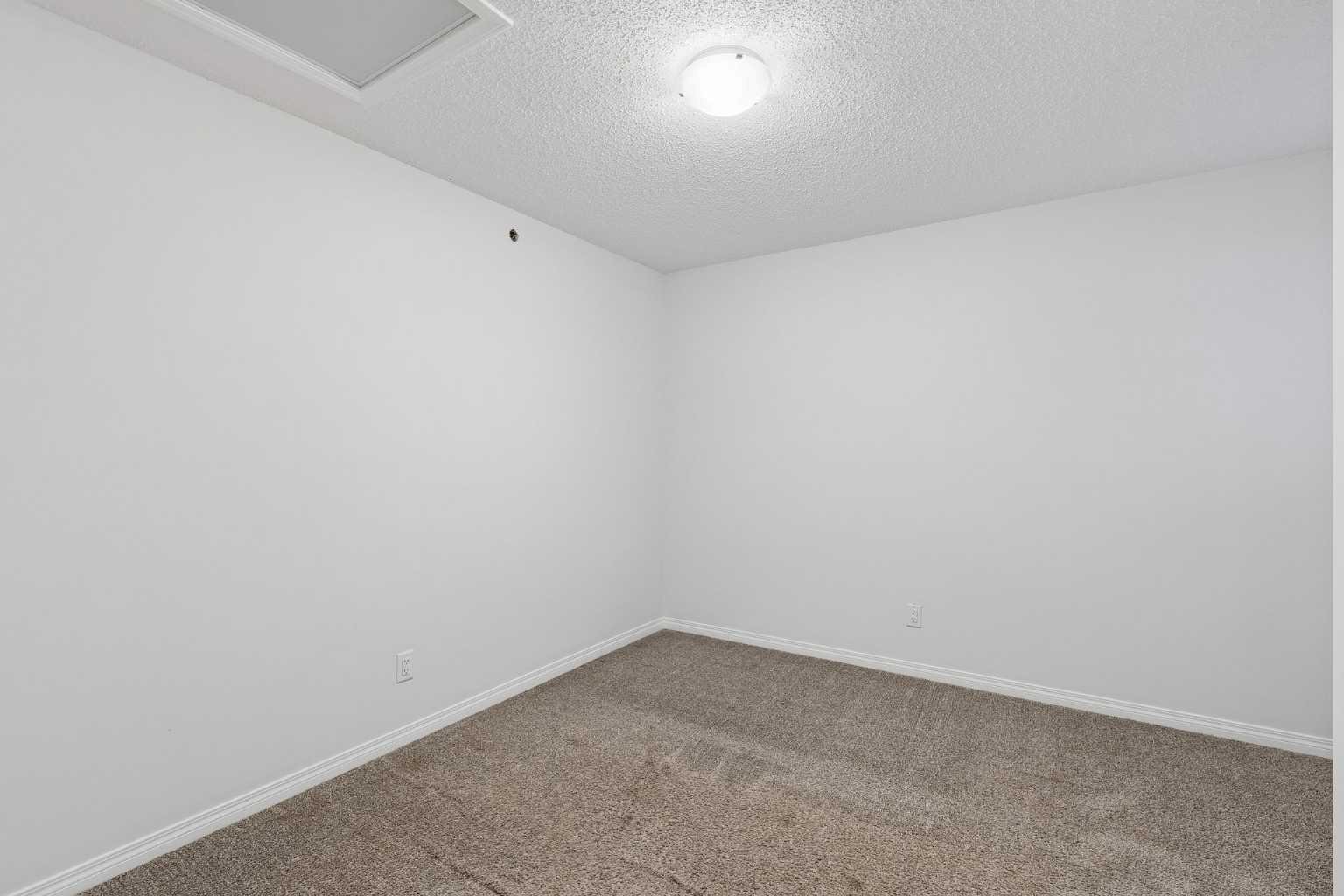 22 Lucas Terrace NW