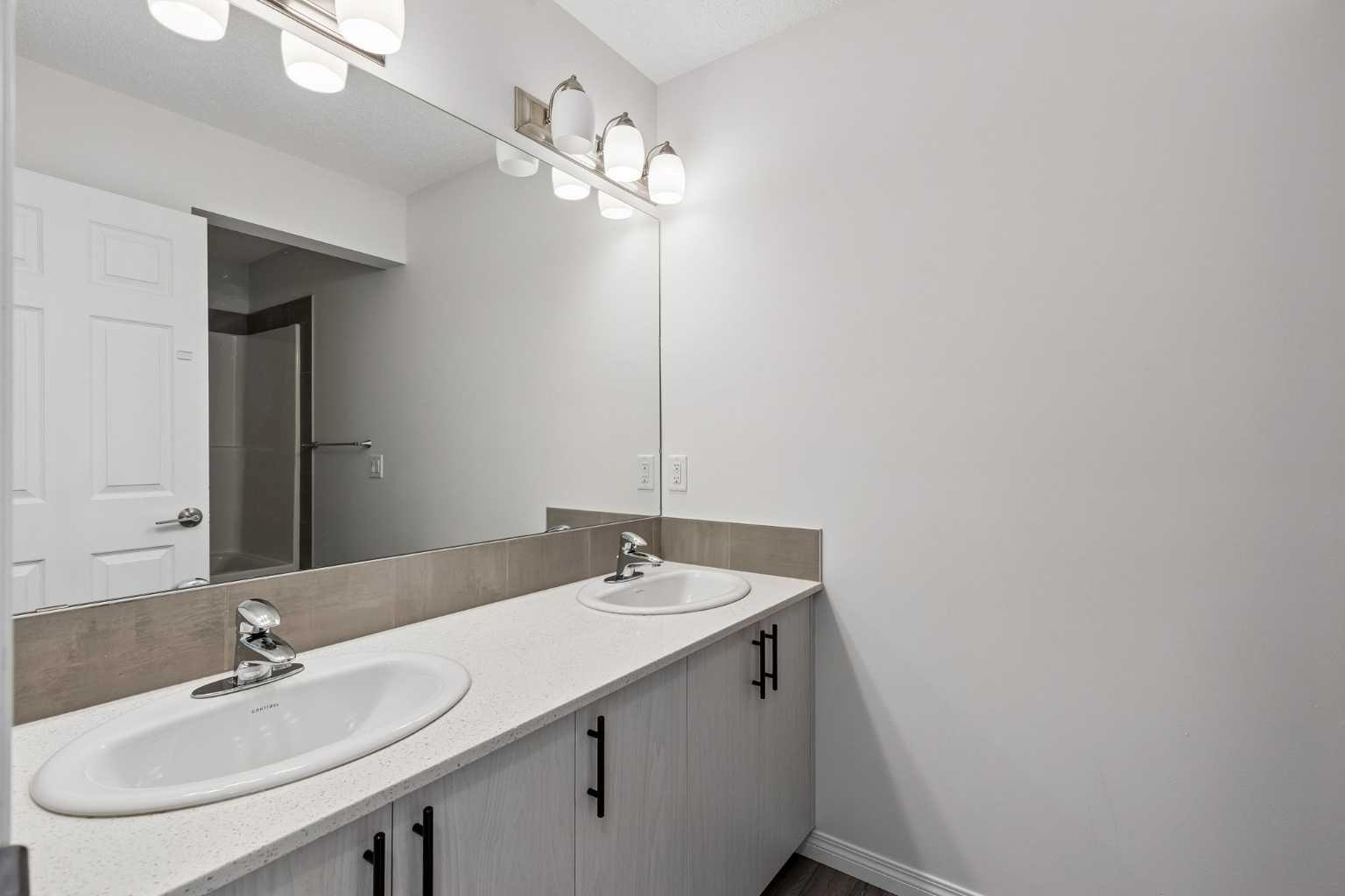 22 Lucas Terrace NW