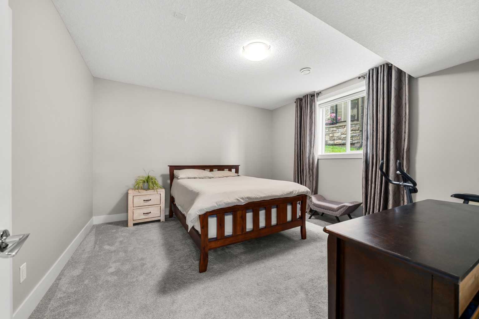 148 Kinniburgh Loop 