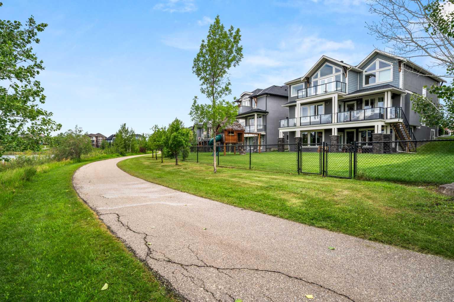 148 Kinniburgh Loop 