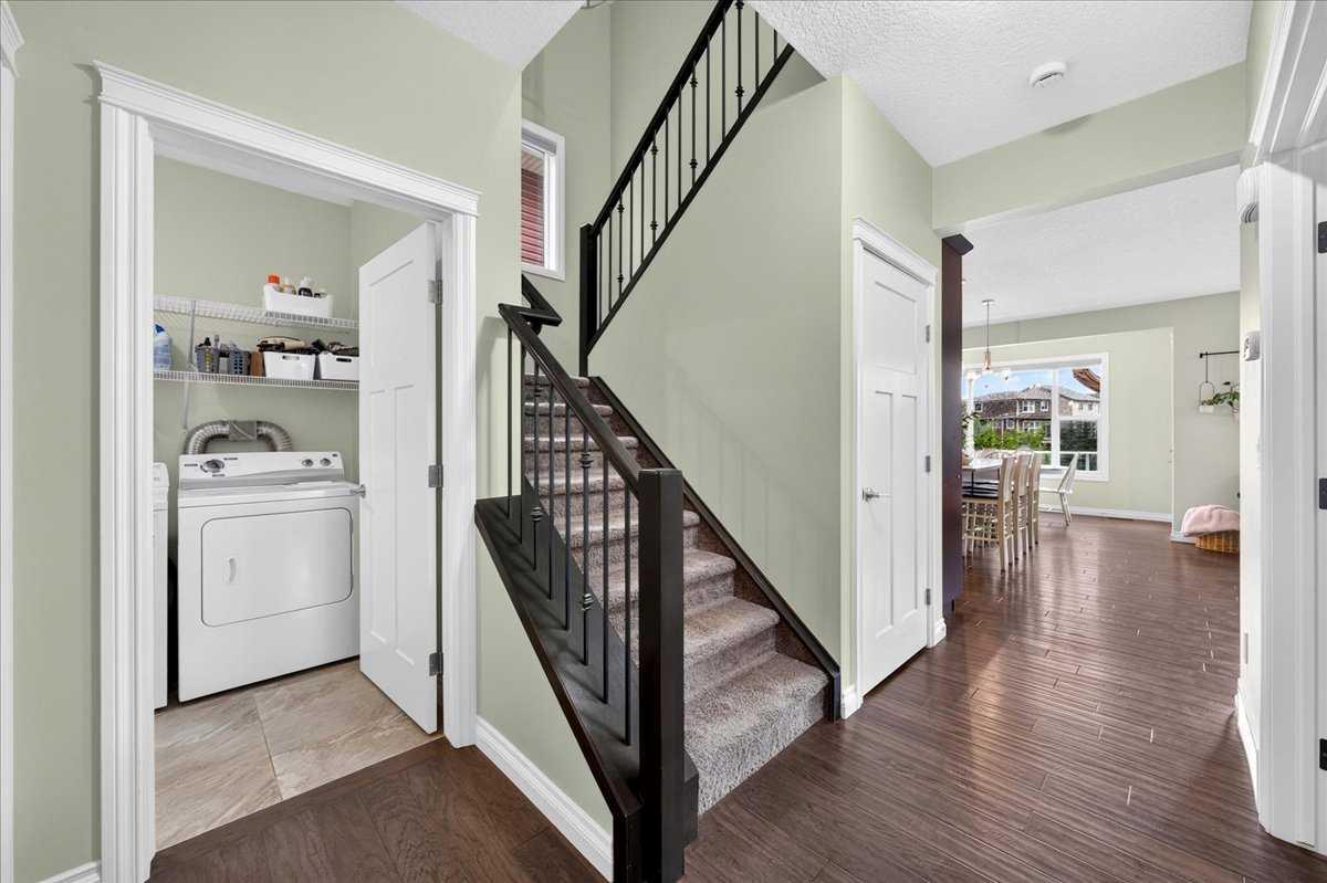 87 Baywater Rise SW