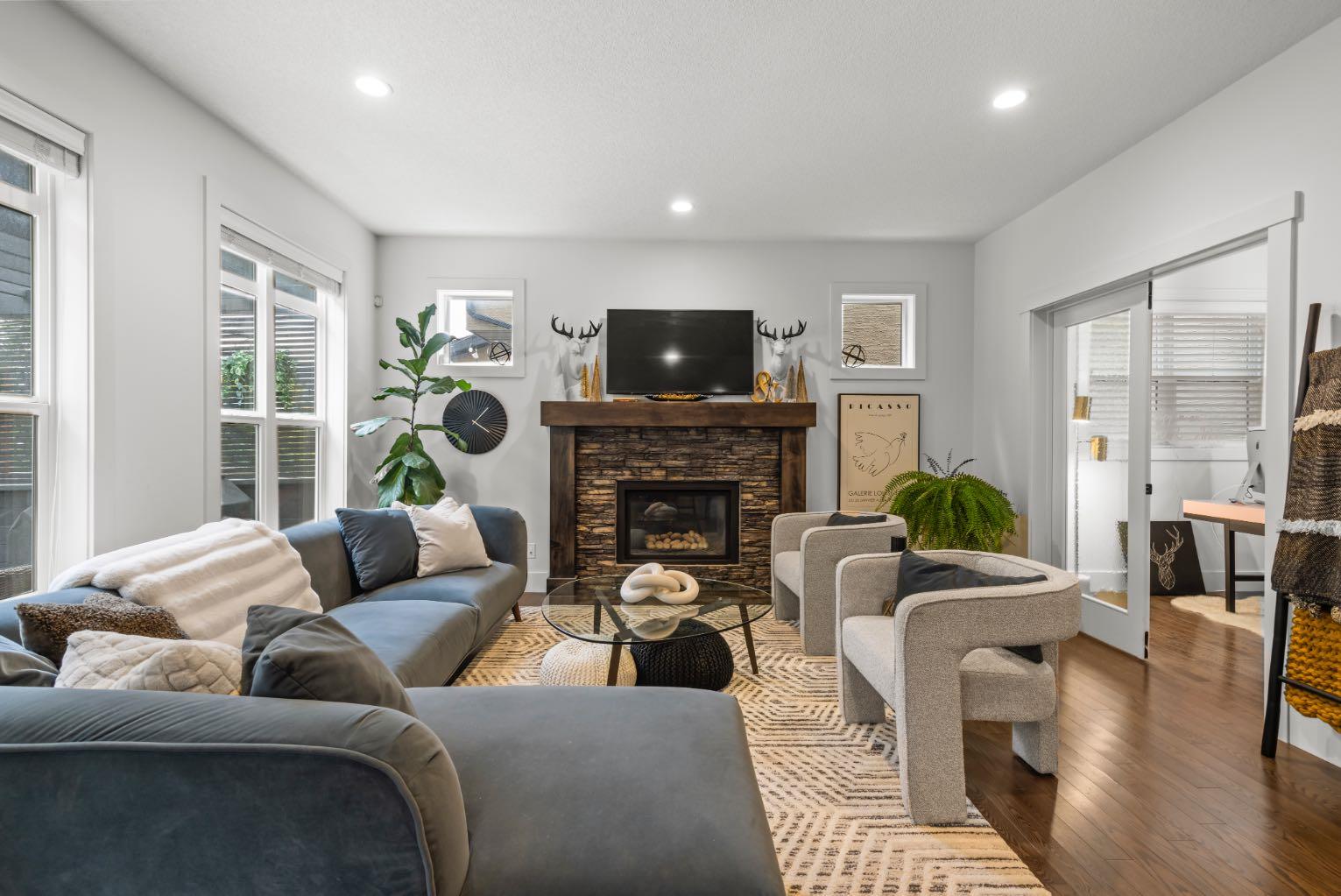 55 Aspenshire Drive SW