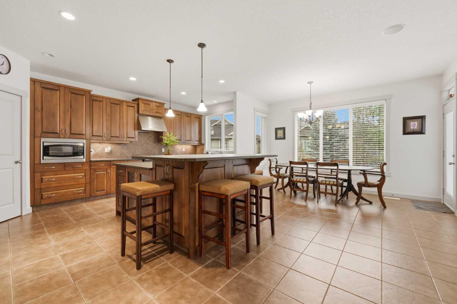 222 Chapala Point SE