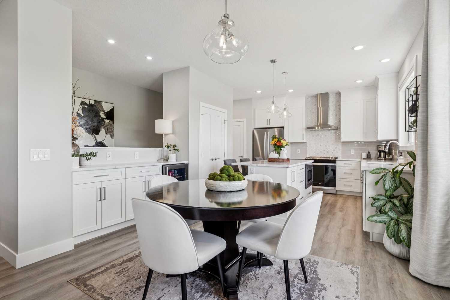 232, 20 Silverado Crest Park SW
