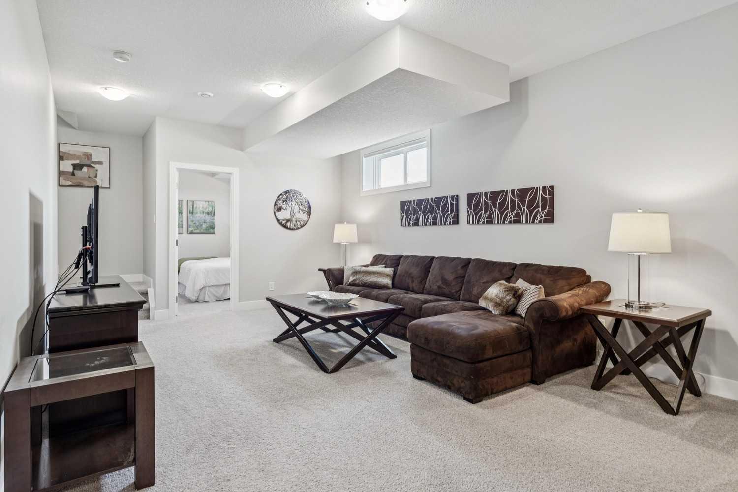 232, 20 Silverado Crest Park SW
