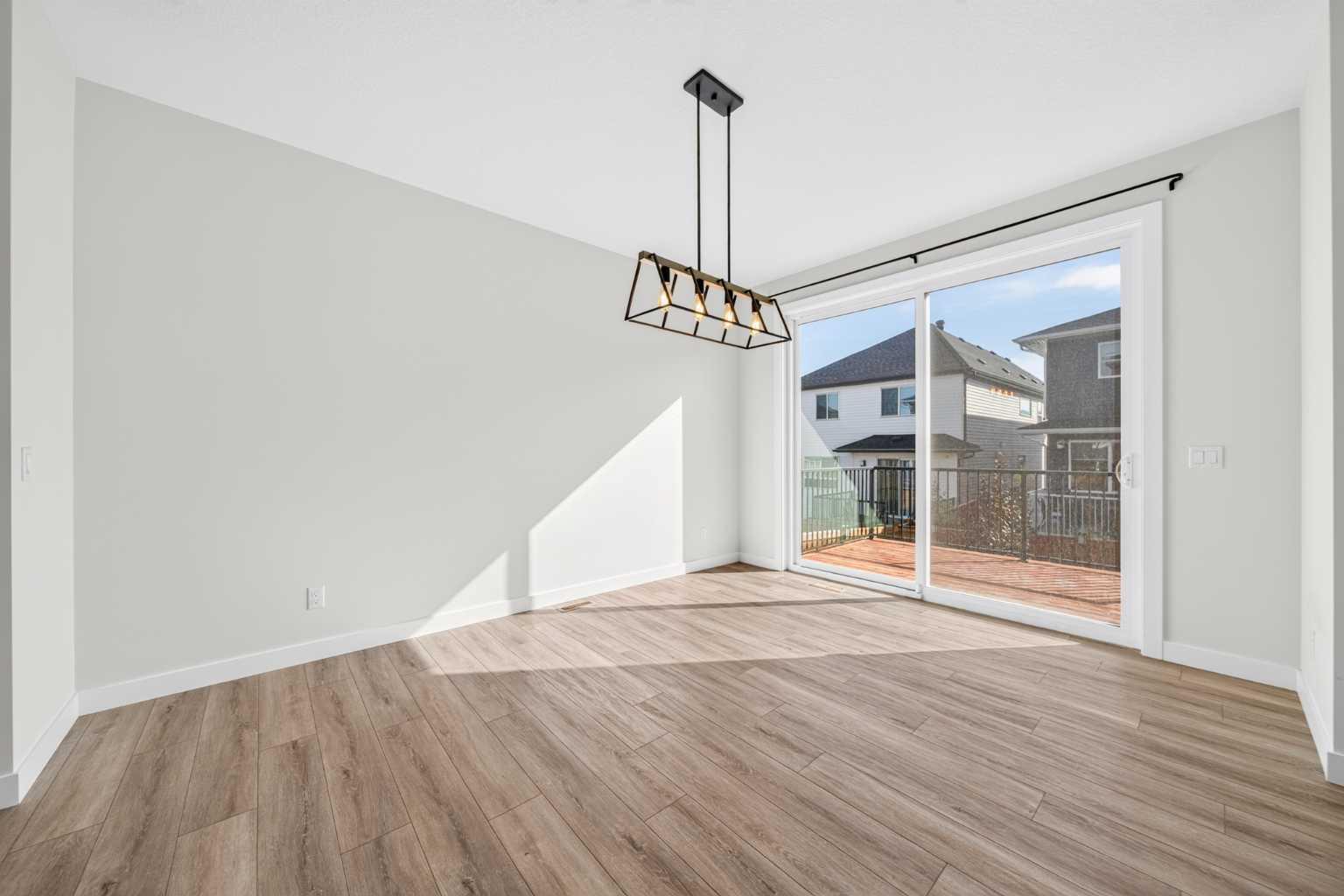 118 Ambleside Heath NW