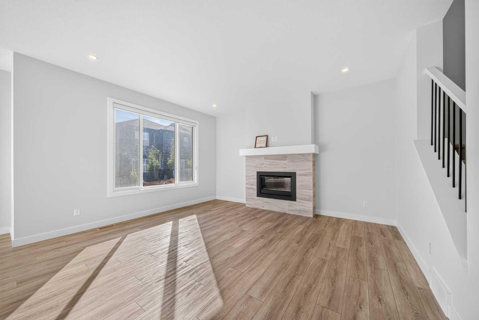 118 Ambleside Heath NW