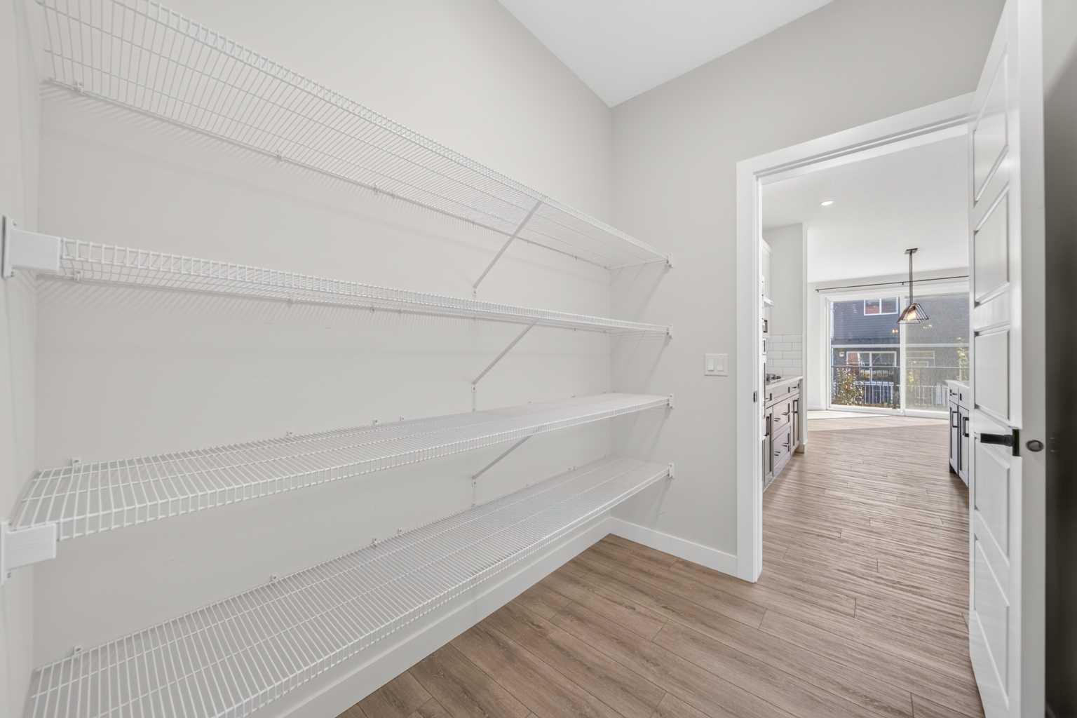 118 Ambleside Heath NW
