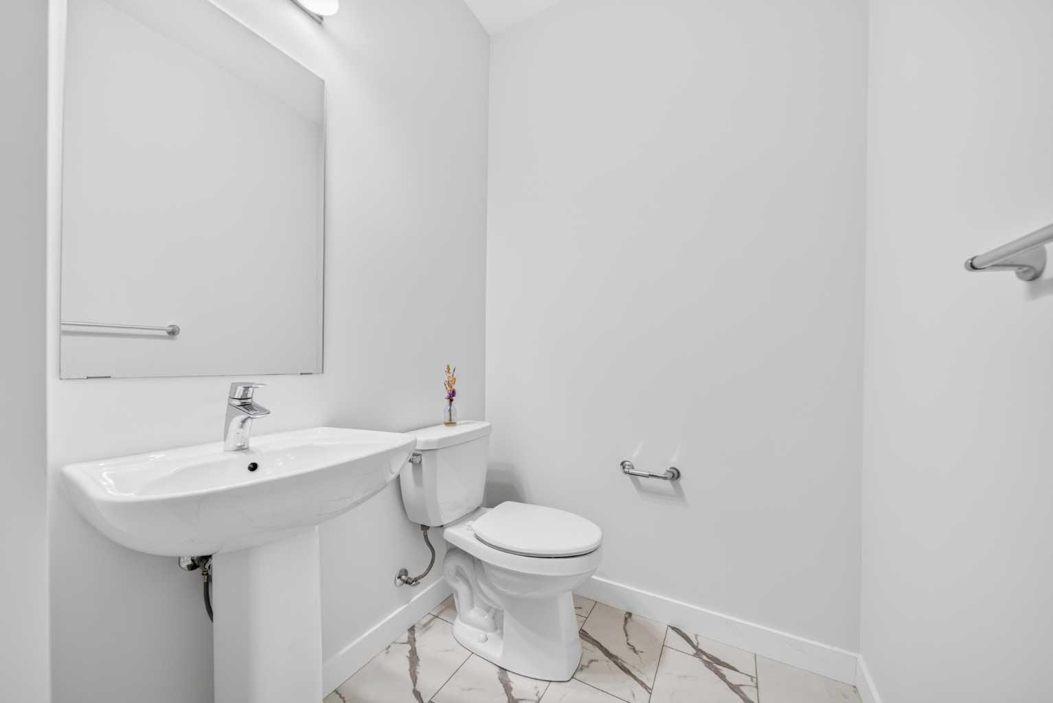 118 Ambleside Heath NW