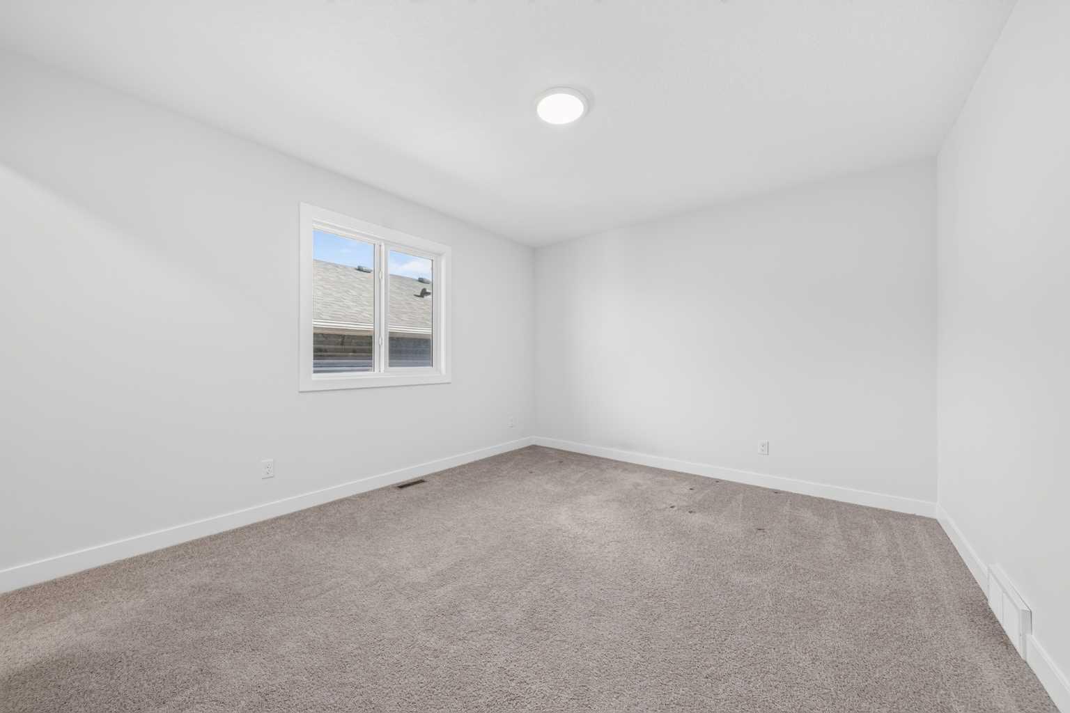 118 Ambleside Heath NW