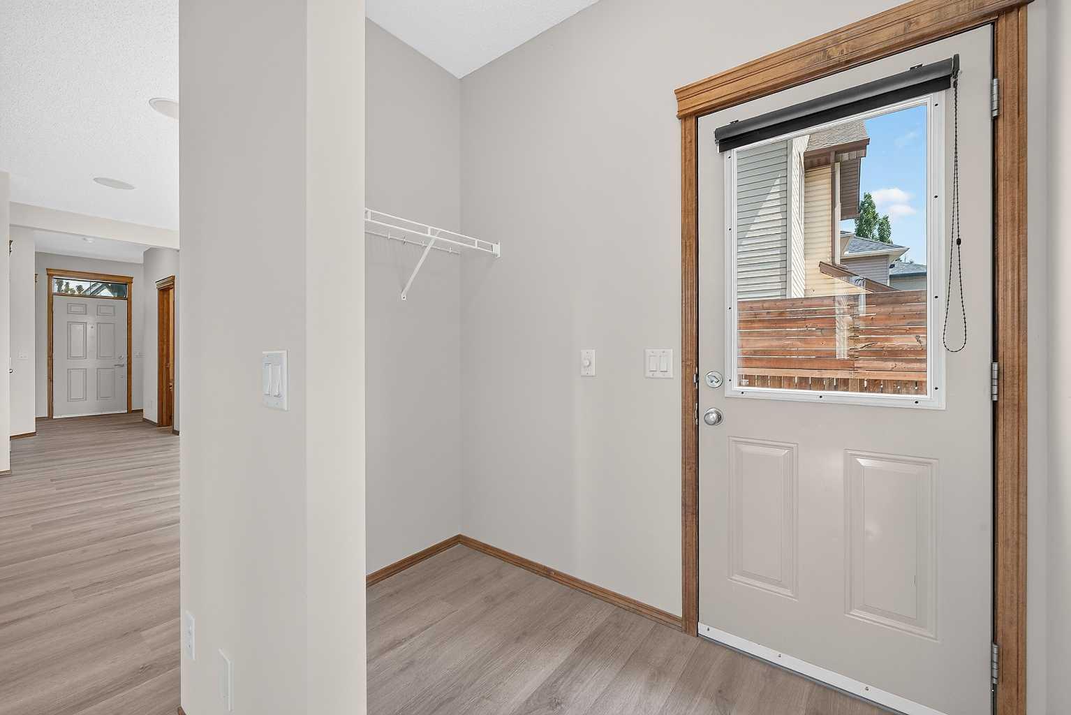 249 Elgin Manor SE